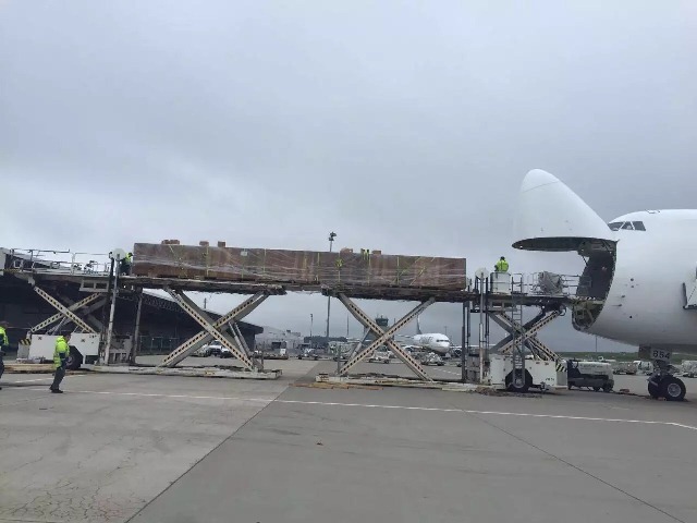 Unusual Shaped or Sized Cargo